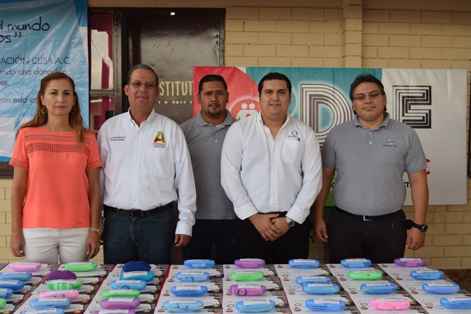 Fundacion CLISA-Grupo CLISA- donación de anteojos- Gustavo Cavazos Marroquin